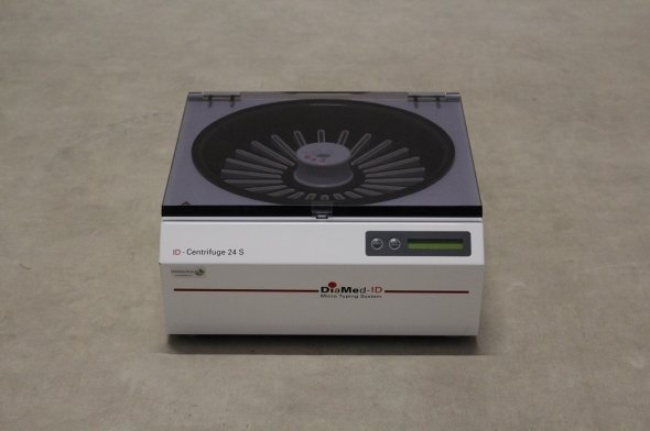 DiaMed ID-Centrifuge 24 S Centrifuge
