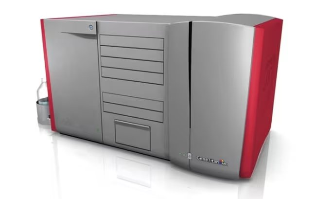 Система для микроматричного анализа GeneTitan MC Instrument