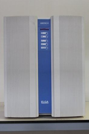 Water purification with 75 liter reservoir
