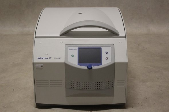Sigma 4-16 Centrifuge