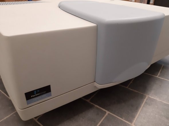 Perkin Elmer Lambda 650 UV-VIS Spectrophotometer