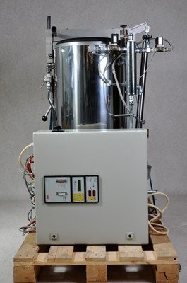 Autoclave with manual control box and direct heating