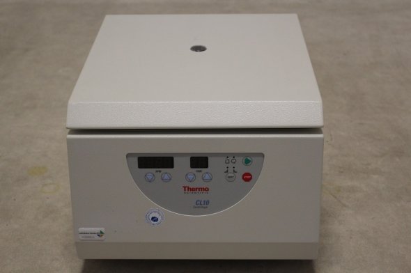 Thermo CL10 Centrifuge