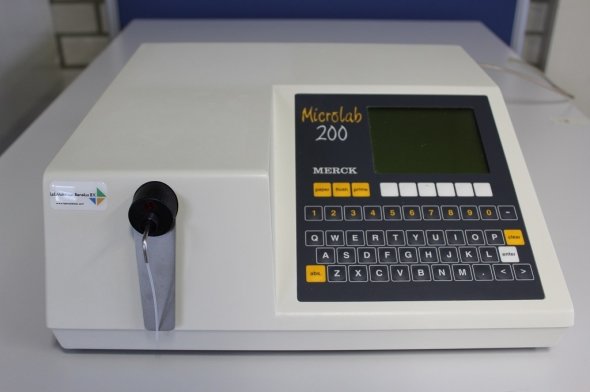 Vital Scientific Microlab 200 Spectrometer