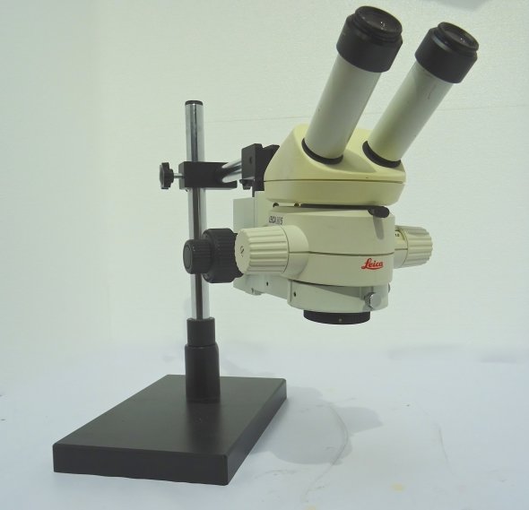 Stereo microscope leica MS5 on a heavy stand with fine adjustment